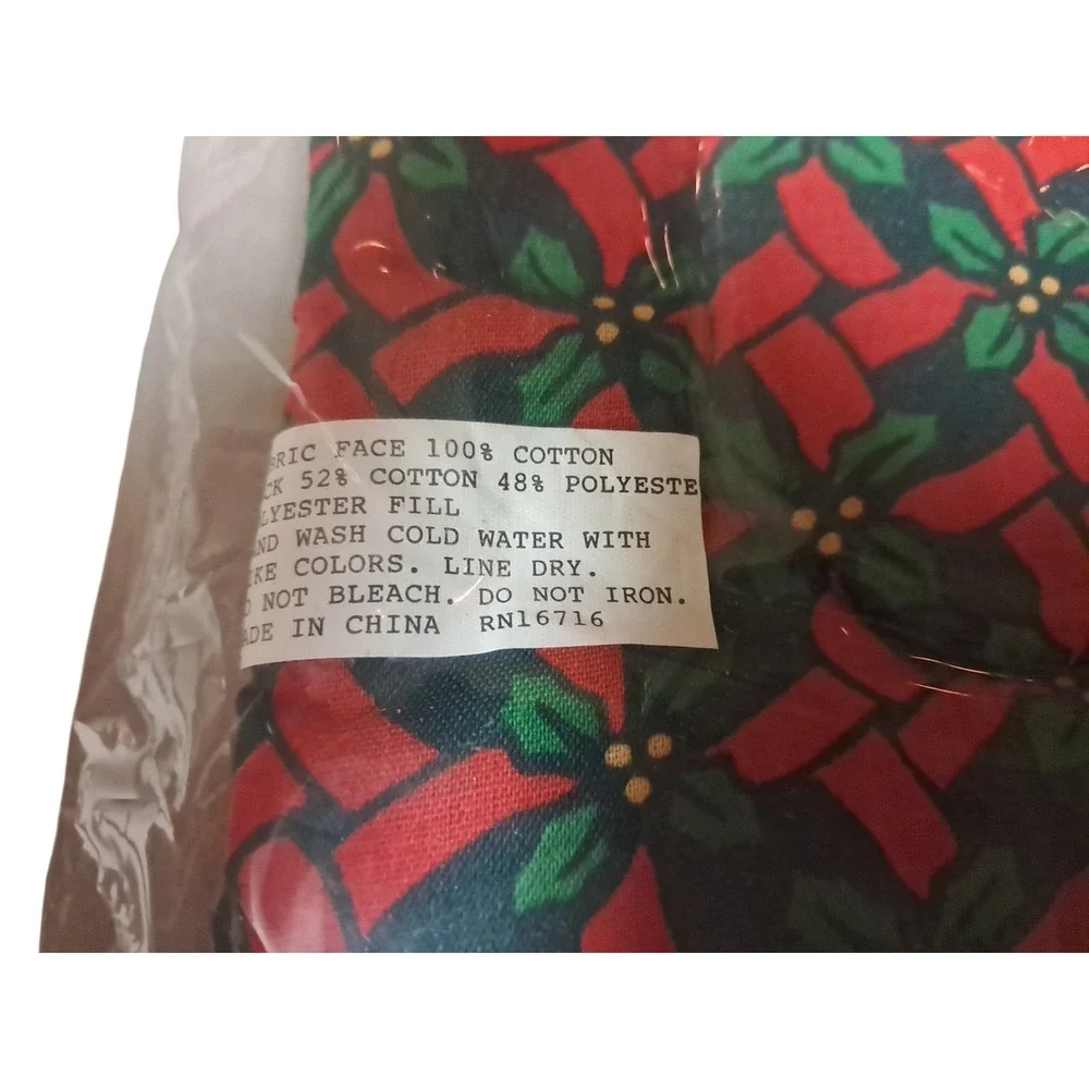 VTG Christmas Potholder Quilted Poinsettias Scented Vanilla